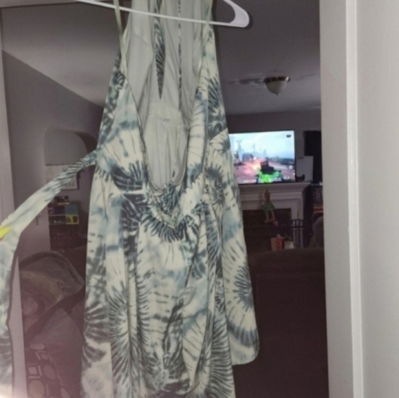 Nwt fashion nova 2x halter romper - Picture 4 of 5